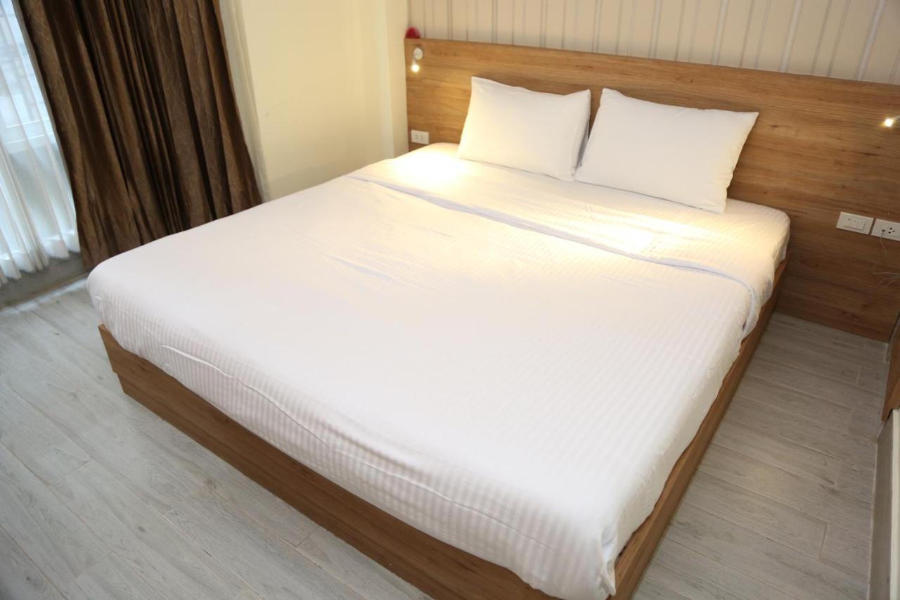 Rose Nana Hotel Банкок Екстериор снимка