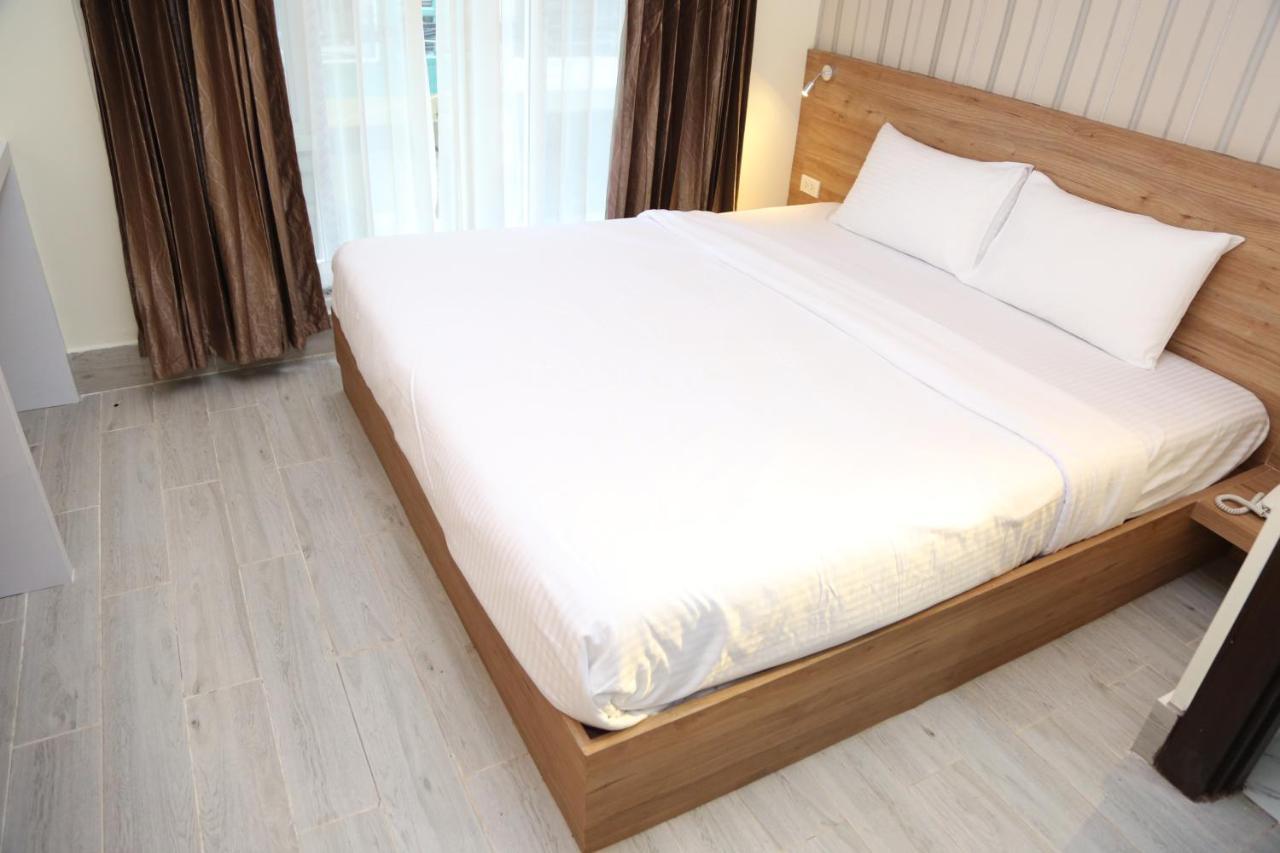 Rose Nana Hotel Банкок Екстериор снимка