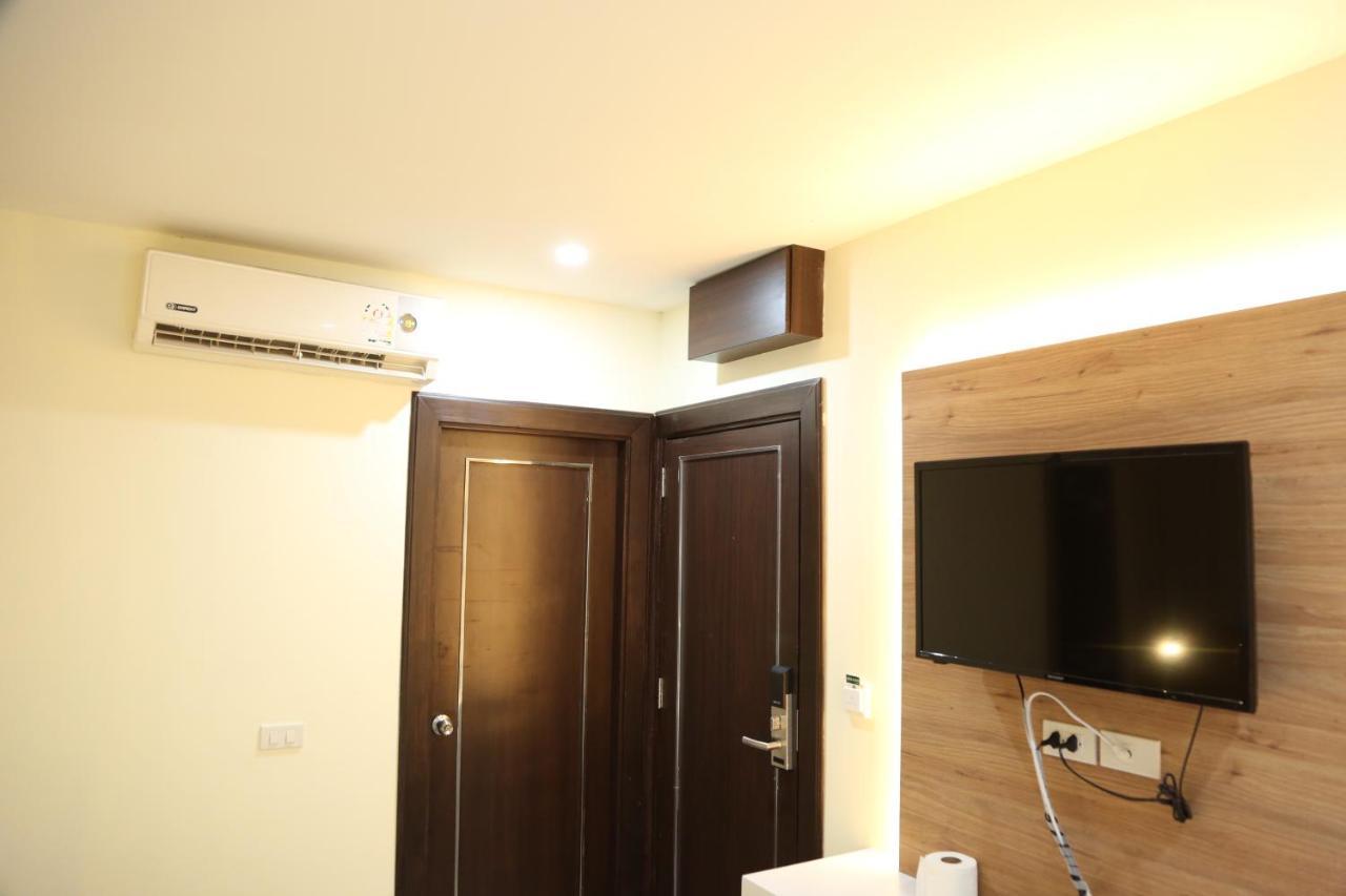 Rose Nana Hotel Банкок Екстериор снимка