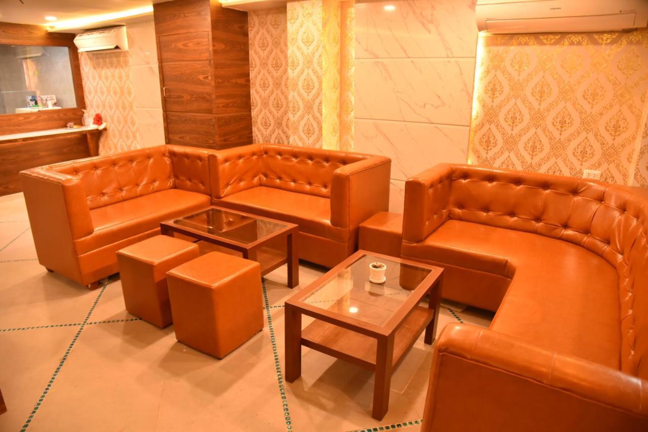 Rose Nana Hotel Банкок Екстериор снимка