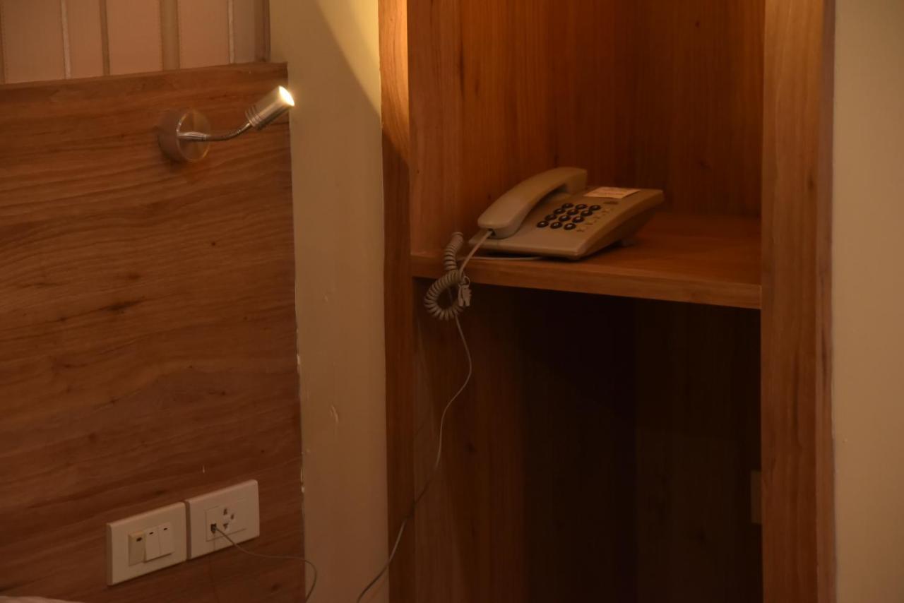 Rose Nana Hotel Банкок Екстериор снимка
