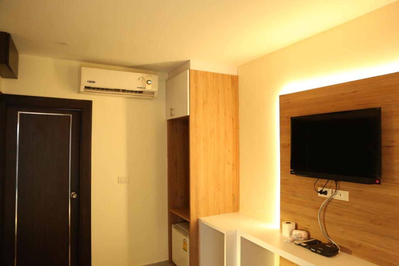 Rose Nana Hotel Банкок Екстериор снимка
