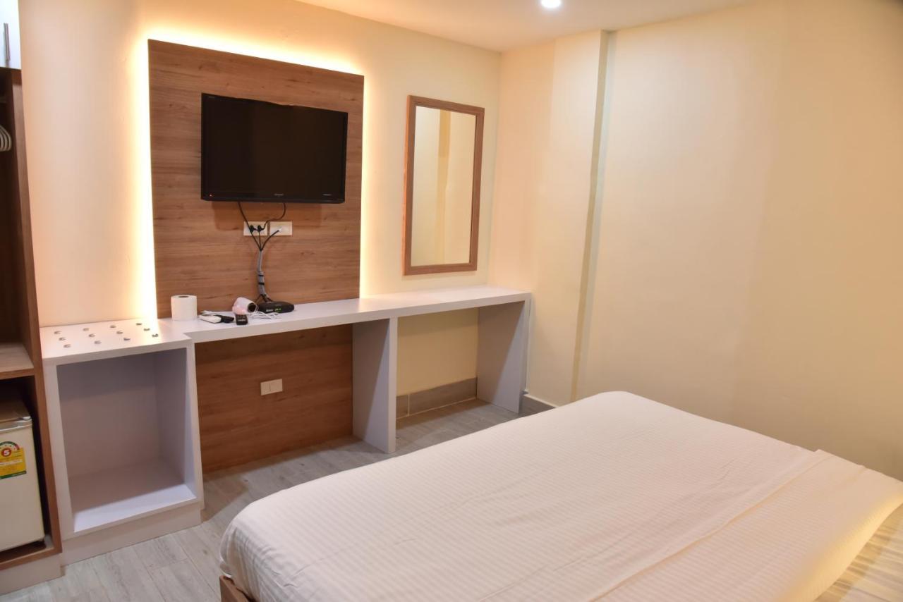 Rose Nana Hotel Банкок Екстериор снимка